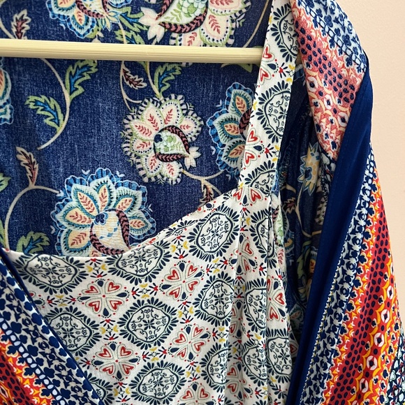 Bohemian Blouse, Multi-pattern/multi-colors, Size Medium - Picture 4 of 4